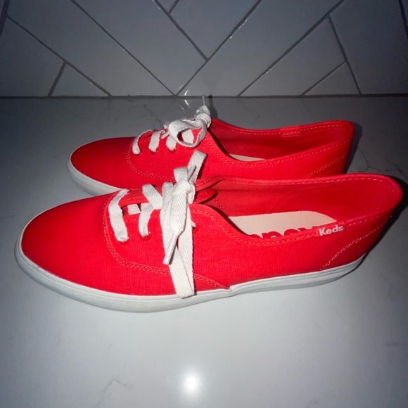 KEDS NEW - Picture 3 of 6